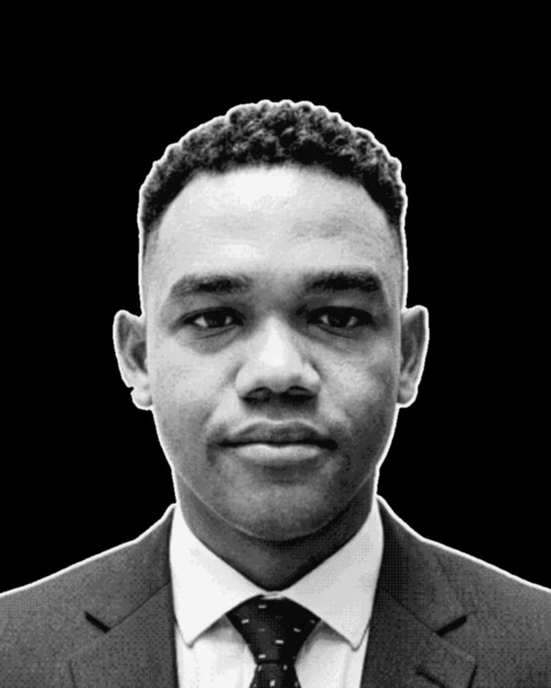 Portrait of Luigi Santiago, CEO and Managing Director of EFDI