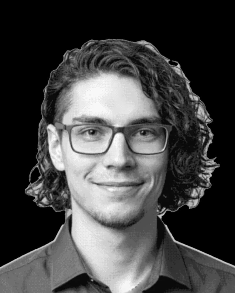 Portrait of Nicolás Mainenti, Director of Infrastructure at EFDI